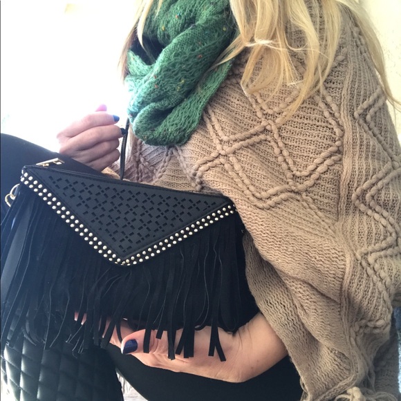 Handbags - Peyton Black Fringe Purse☃️ Sale